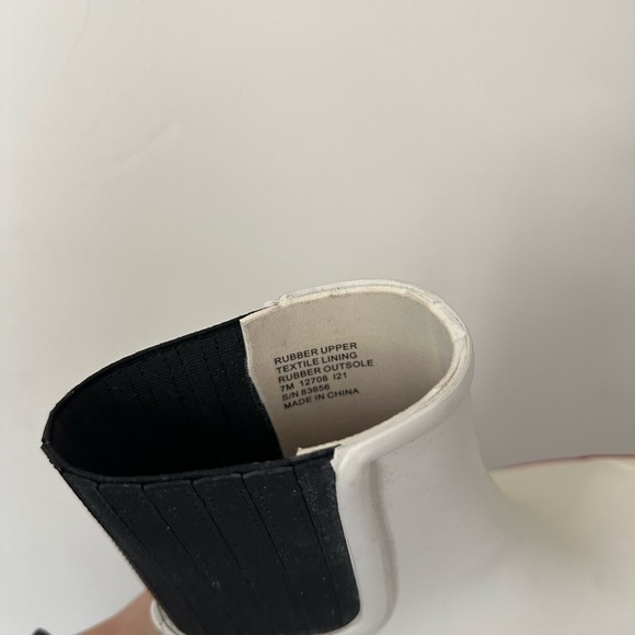 Tory Burch white and red rain boots - Picture 7 of 7